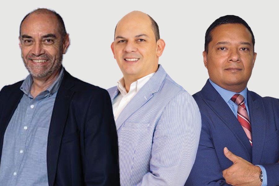 Three team members from the NOVUS Mexico team